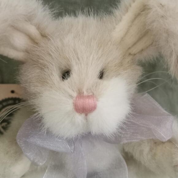 Boyds Bears Nickie Nibblenose Stuffed Plush Bunny Rabbit Archive Collection NWT - Picture 3 of 8